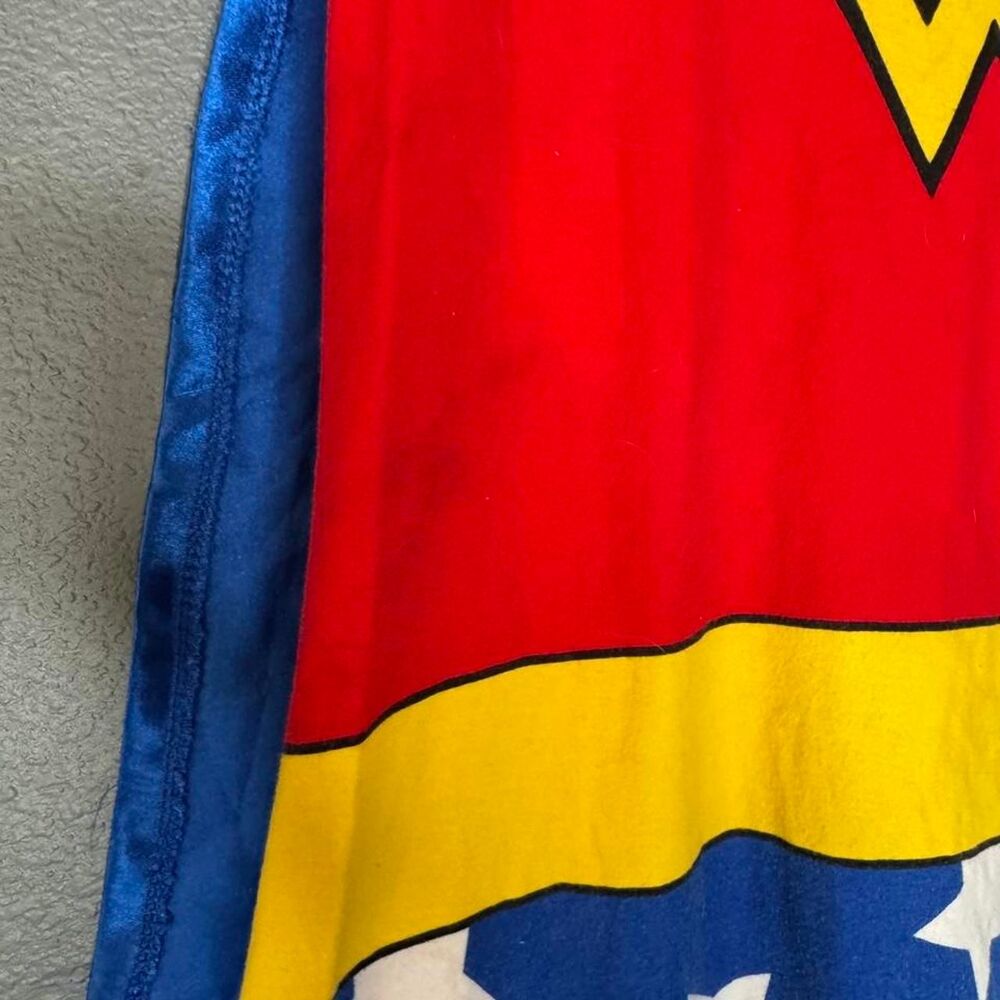 Wonder Woman Costume Dress Women’s L/G Red Blue Cape Halloween - Picture 3 of 6